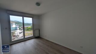  Appartement à louer 3 pièces 63 m²