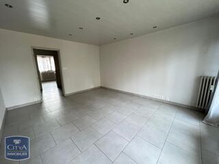  Appartement à louer 3 pièces 65 m²