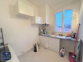  Appartement à louer 3 pièces 55 m²