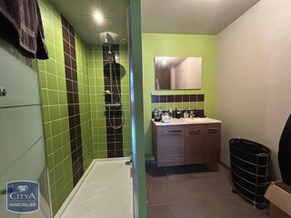  Appartement à louer 3 pièces 93 m²