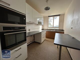  Appartement à louer 4 pièces 80 m²