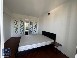  Appartement à louer 2 pièces 56 m²