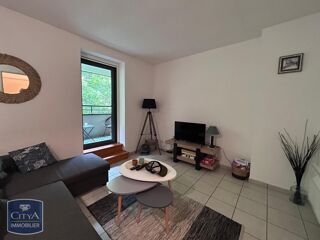  Appartement à louer 3 pièces 56 m²