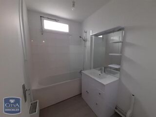  Appartement à louer 3 pièces 70 m²