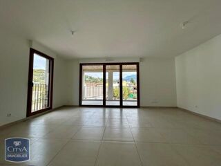  Appartement à louer 3 pièces 65 m²