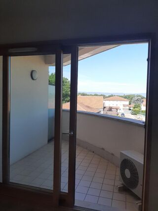  Appartement  louer 3 pices 80 m
