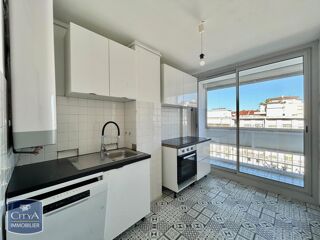 Appartement à louer 3 pièces 74 m²