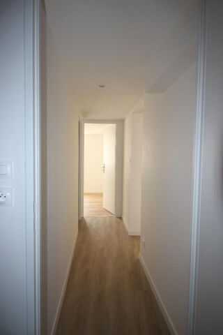  Appartement à louer 3 pièces 52 m²