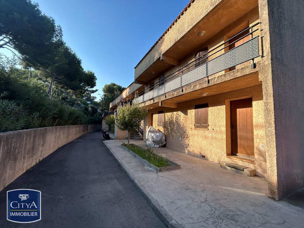 location Appartement - 2 pièce(s) - 53 m² Saint-Mitre-les-Remparts (13920)