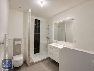  Appartement à louer 3 pièces 61 m²