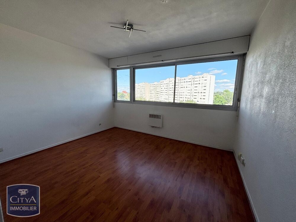 À LOUER : STUDIO NON MEUBLE + PARKING - TALENCE / THOUAR....