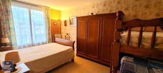  Appartement à louer 3 pièces 90 m²