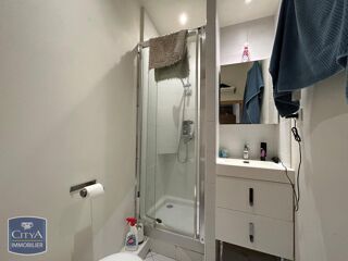  Appartement à louer 2 pièces 33 m²