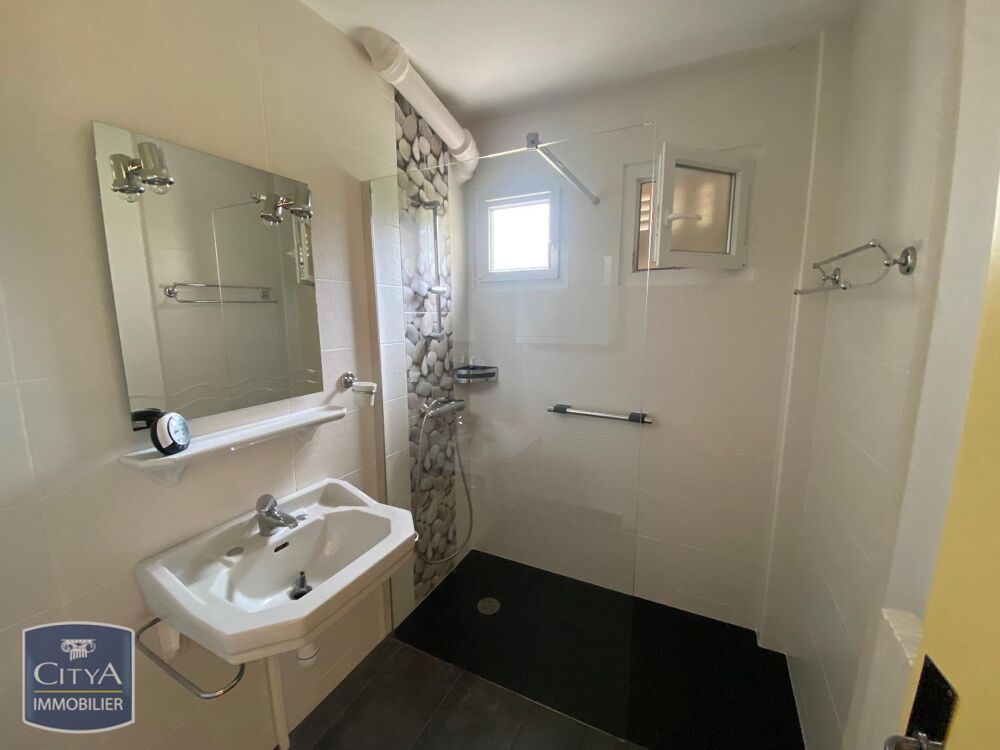 location Appartement - 4 pièce(s) - 86 m² Oyonnax (01100)