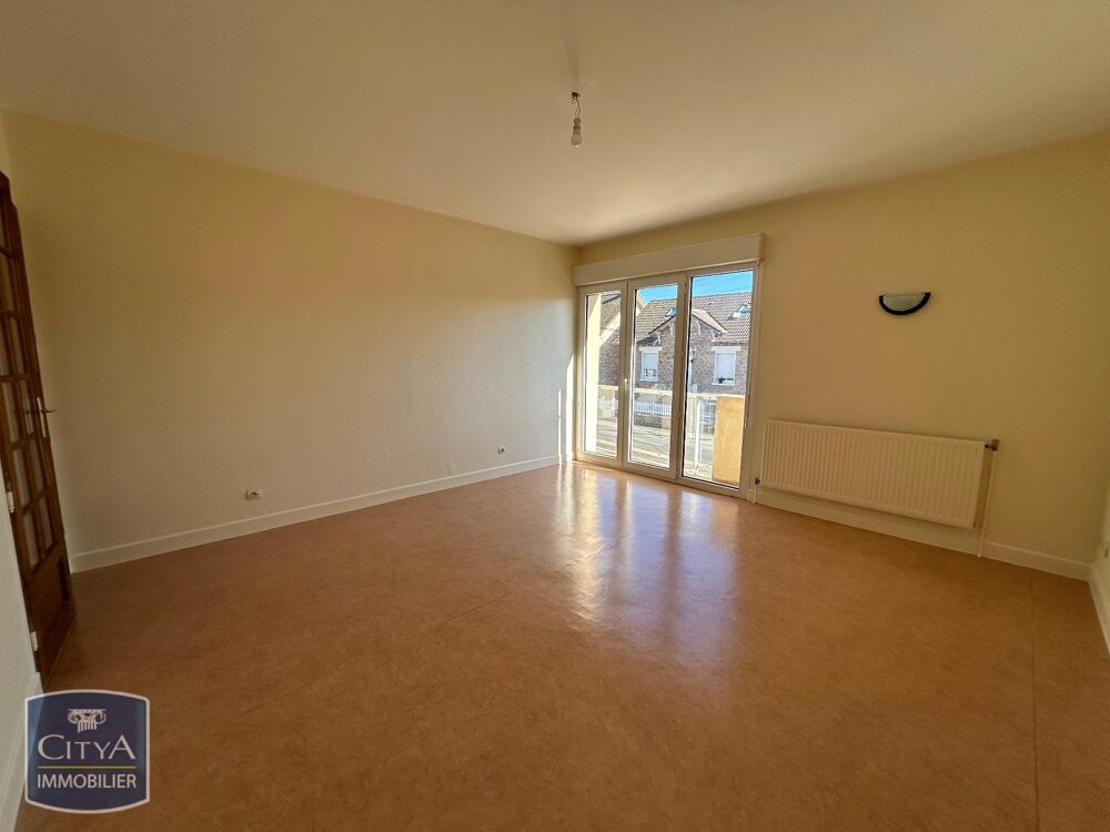 À LOUER : Appartement rénové T2 situé à Brive, dans le c....