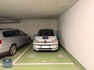  Parking / Garage � louer 