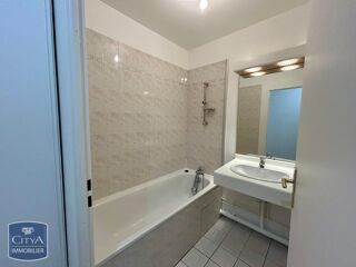  Appartement à louer 2 pièces 46 m²