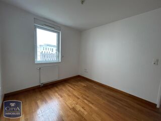  Appartement � louer 3 pi�ces 81 m�