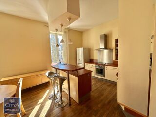  Appartement à louer 2 pièces 67 m²