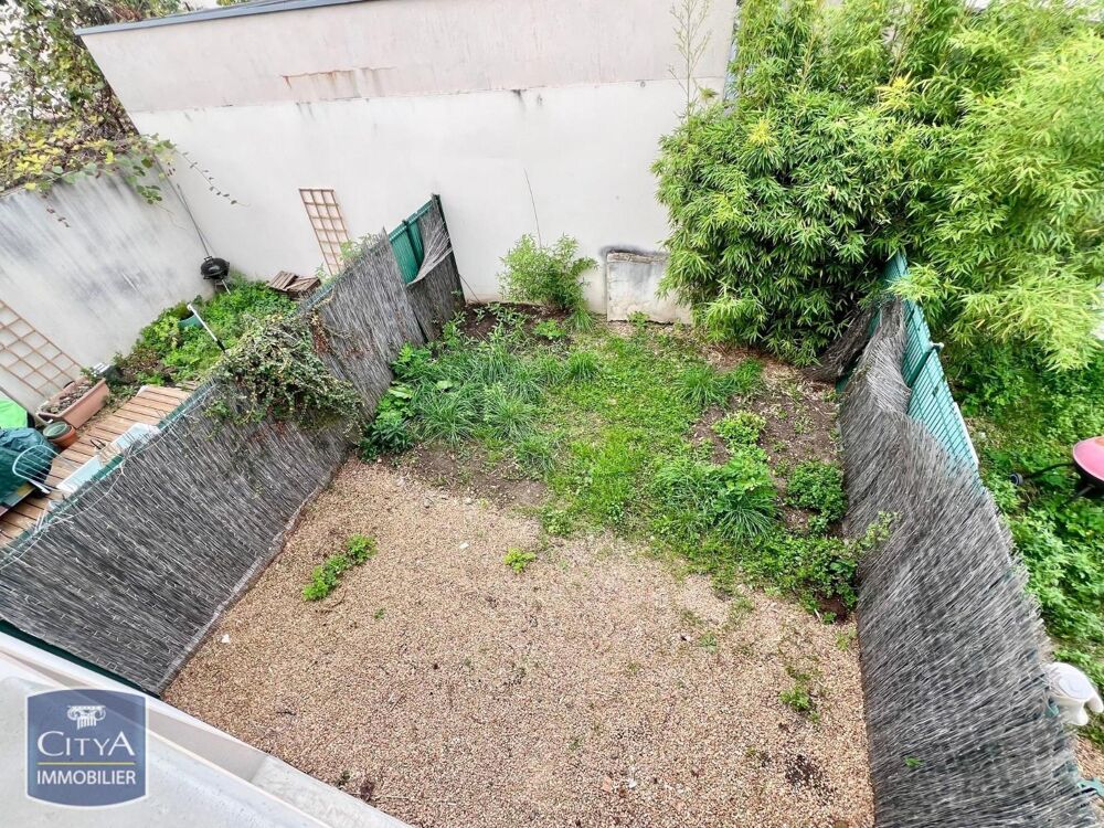 À LOUER : Maison avec terrasse et jardinet, type T4 situ....