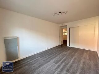  Appartement à louer 1 pièce 47 m²