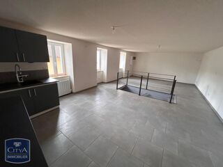  Appartement à louer 3 pièces 77 m²
