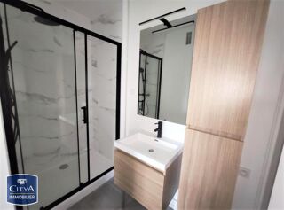  Appartement à louer 2 pièces 56 m²
