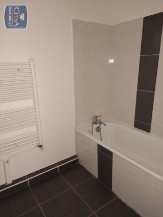  Appartement à louer 3 pièces 60 m²