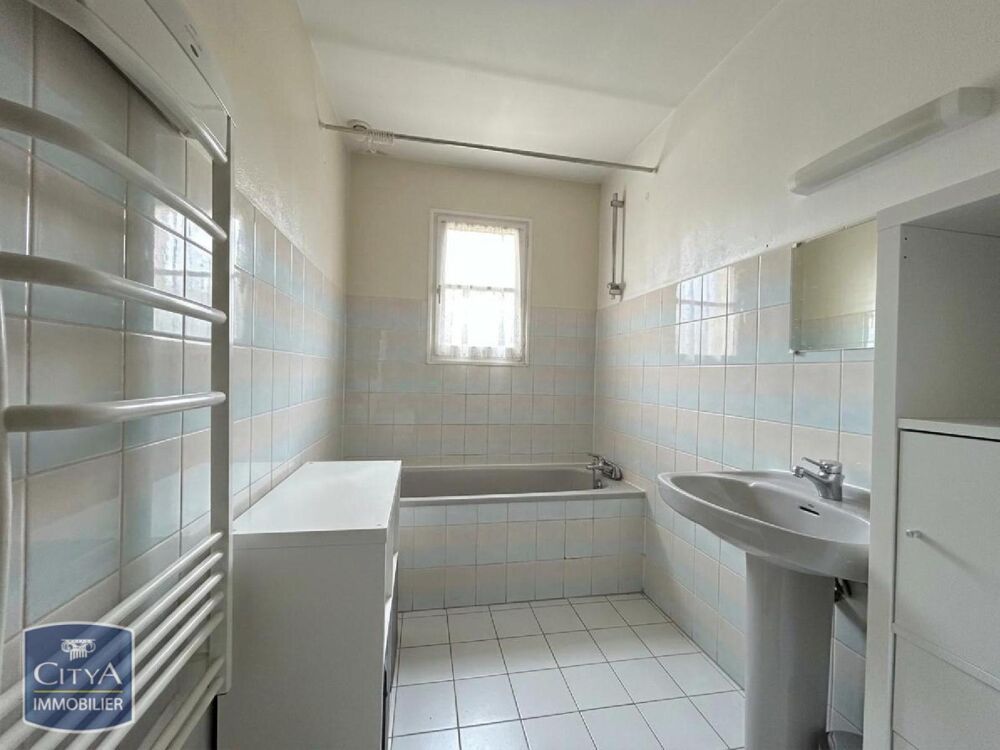 location Maison - 4 pièce(s) - 86 m² Arçonnay (72610)