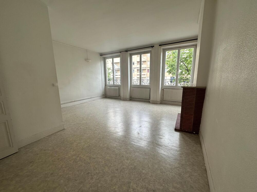 location Appartement - 2 pièce(s) - 68 m² Saint-Étienne (42000)