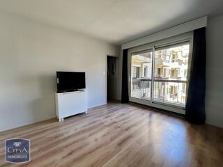  Appartement à louer 1 pièce 27 m²