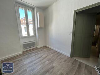  Appartement à louer 3 pièces 55 m²