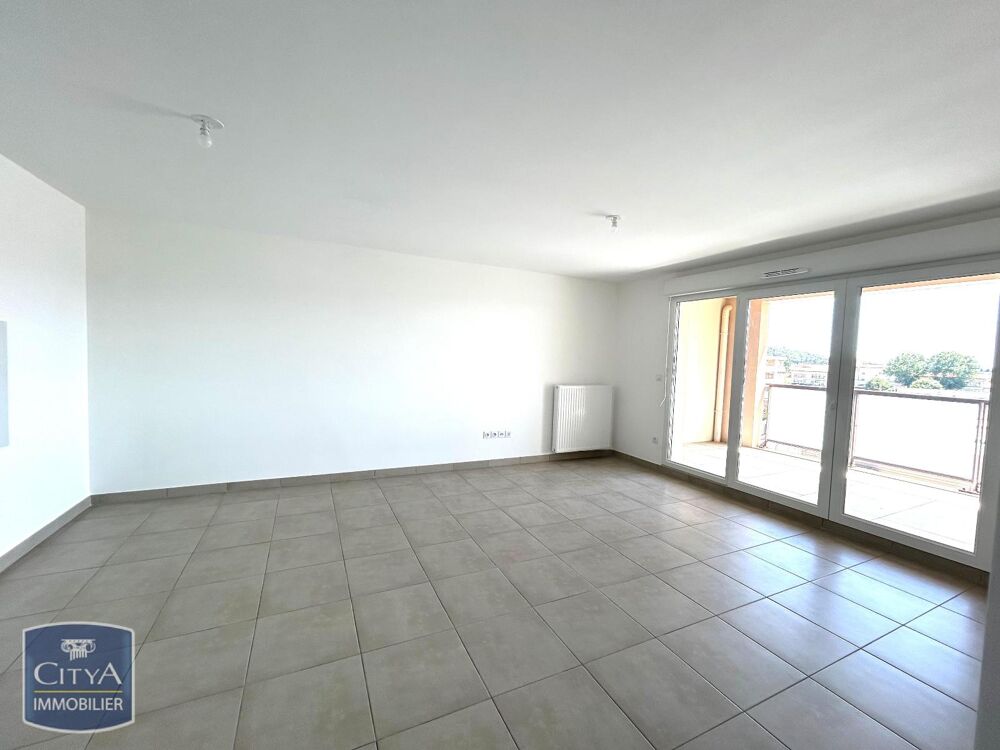 À LOUER : Appartement situé dans une résidence sécurisée....