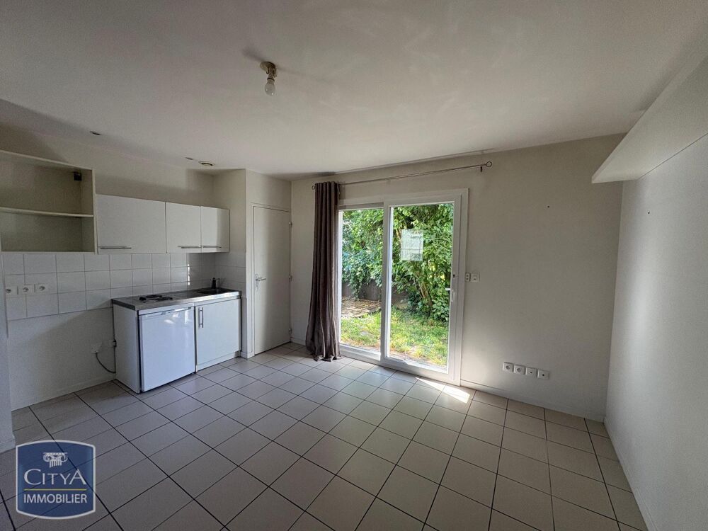 À LOUER : Appartement T2 situé à Gières, dans le départe....