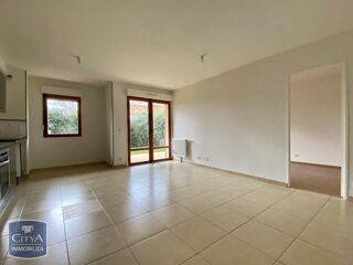  Appartement à louer 3 pièces 65 m²