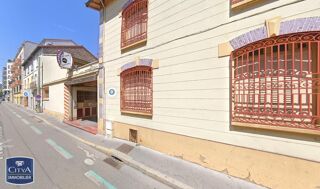  Parking / Garage � louer 