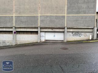  Parking / Garage à louer 