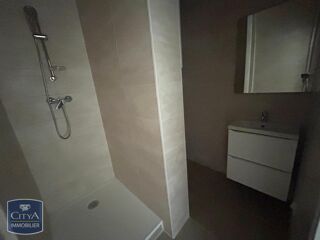  Appartement à louer 1 pièce 33 m²