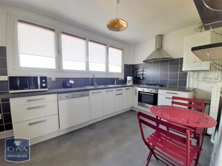  Appartement à louer 3 pièces 74 m²