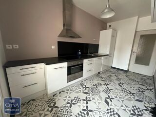  Appartement à louer 4 pièces 80 m²