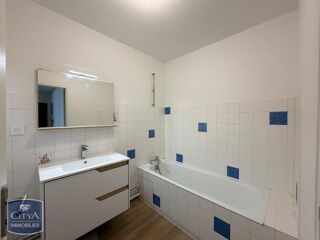  Appartement à louer 2 pièces 69 m²