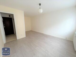  Appartement à louer 1 pièce 32 m²