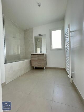  Appartement à louer 3 pièces 66 m²