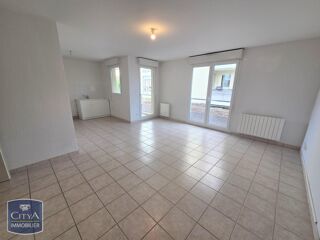  Appartement à louer 3 pièces 58 m²