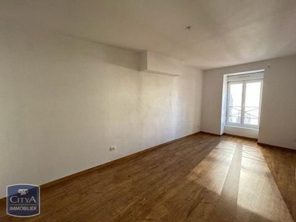 Nous vous proposons à la location un appartement de type....