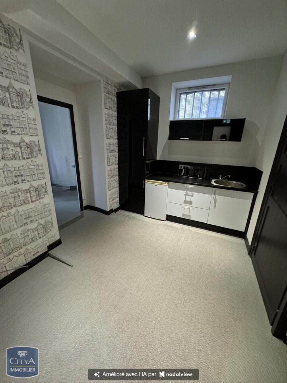  Location / Local Commercial - 114 m² Le Mans (72000)