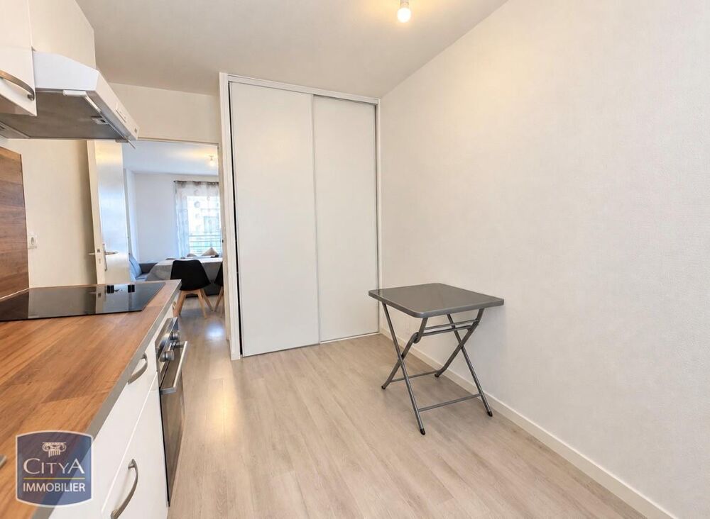 location Appartement - 2 pièce(s) - 52 m² Le Mans (72100)
