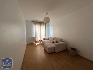  Appartement à louer 3 pièces 81 m²