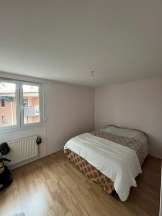  Appartement à louer 3 pièces 70 m²