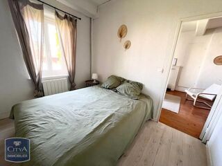  Appartement à louer 2 pièces 42 m²